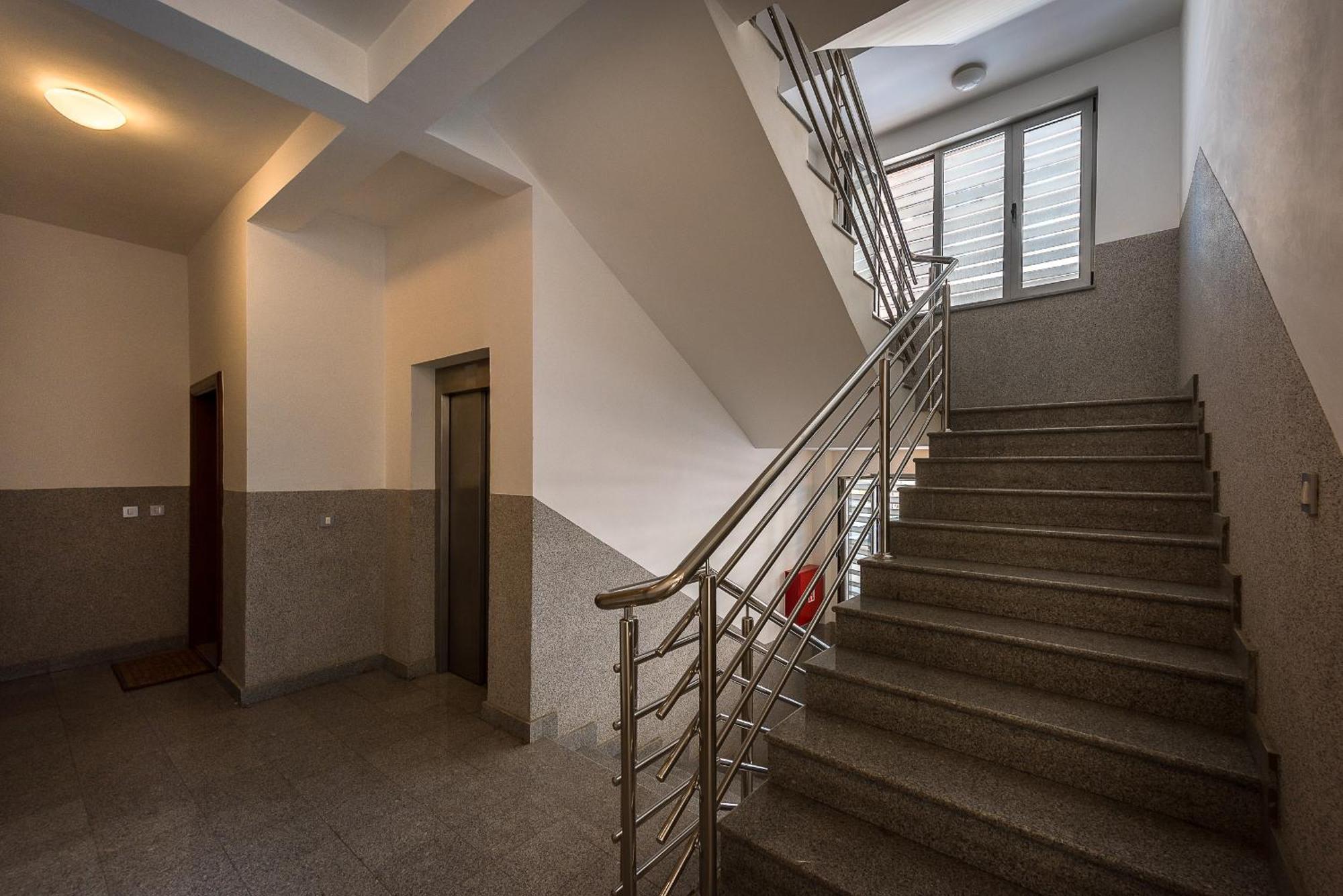Apartments Montreal Будва Экстерьер фото