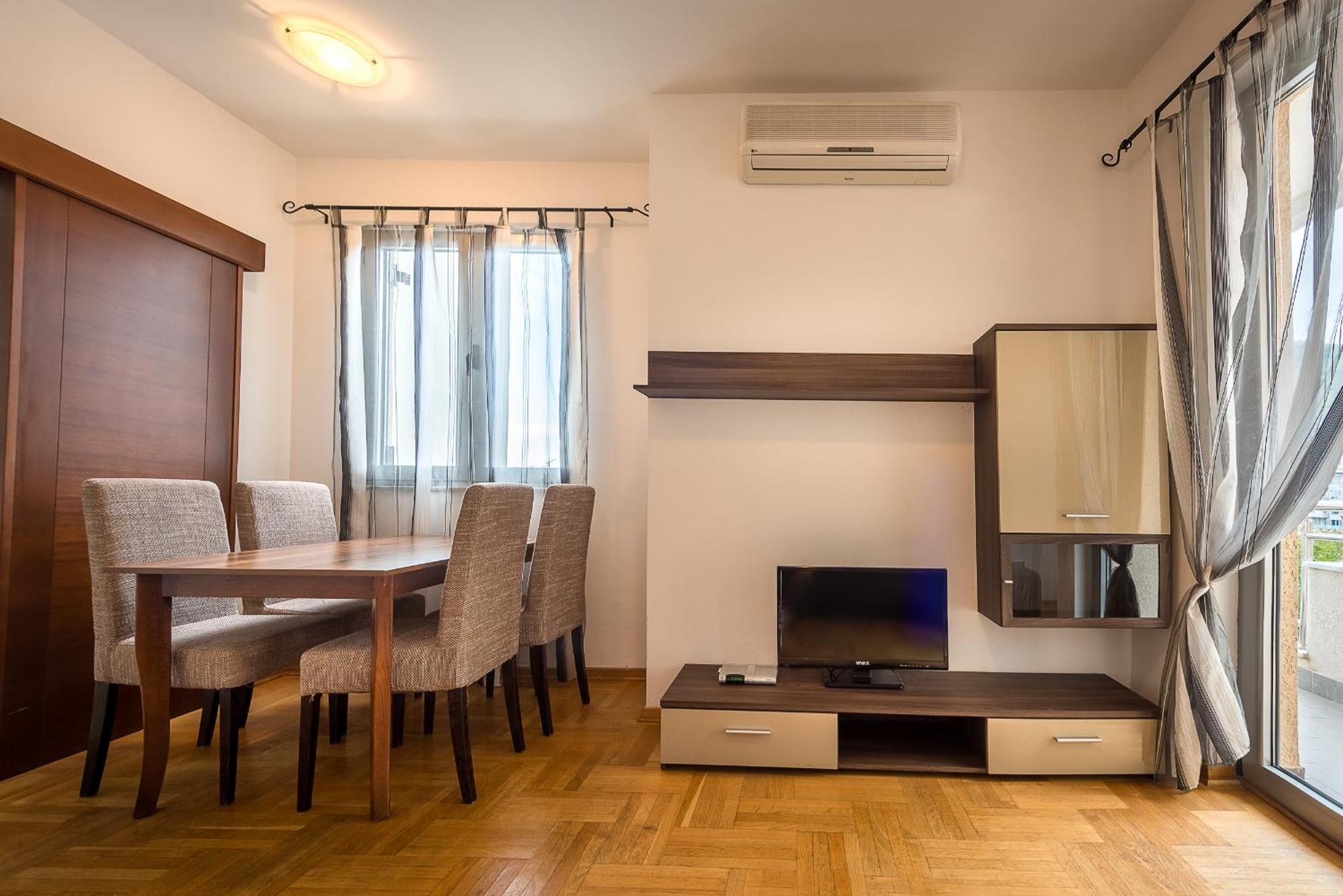 Apartments Montreal Будва Экстерьер фото
