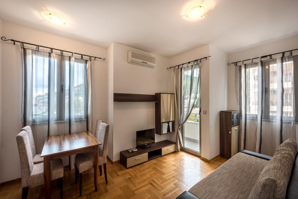 Apartments Montreal Будва Экстерьер фото
